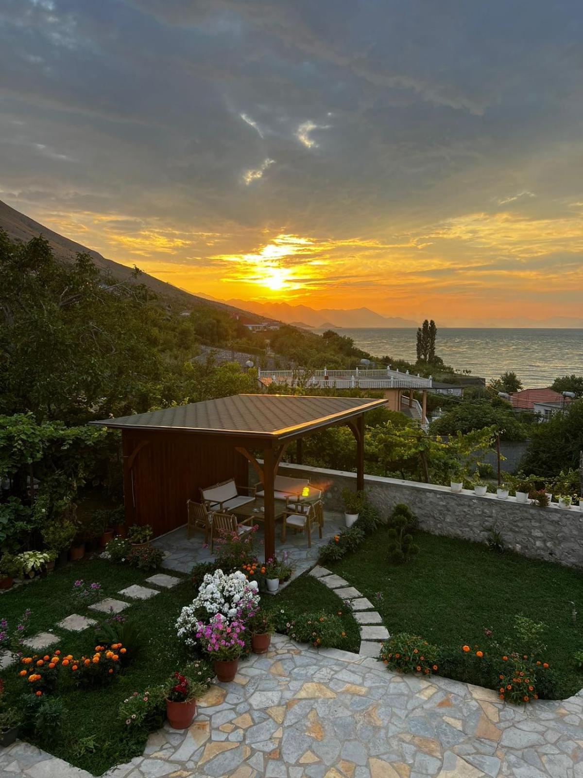 Hotel Aloha House Shkodër Exteriér fotografie